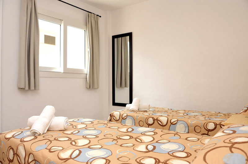 Timon 1 & 2 Hotell Es Pujols Exteriör bild